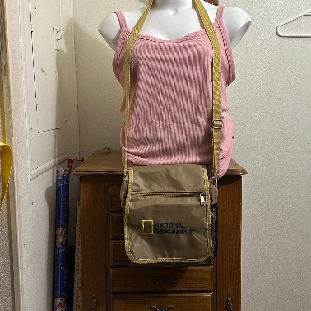 National Geographic Beige and Black Messenger Bag